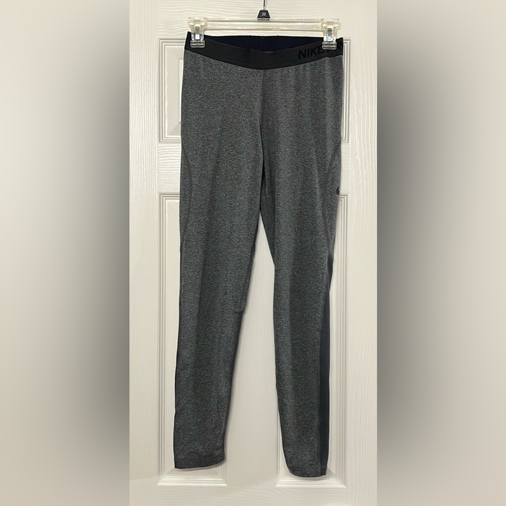 Nike pro gray leggings